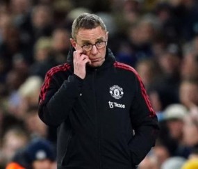 九游体育登录入口-朗尼克：曼联与曼城差距明显 我不能强迫球员出场